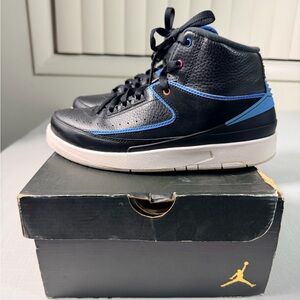 Air Jordan Retro 2 Black and Blue Sneakers Big Boy size 7